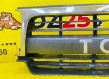 Решетка радиатора TOYOTA LAND CRUISER 1993/ Цвет 26P 5311160060 FZJ80G 1FZFE, передняя
