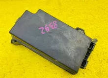 Блок предохранителей TOYOTA PRIUS 2016/Цвет 070 8266647610 ZVW55 2ZRFXE, передний