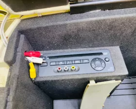 Бардачок между сиденьями INFINITI