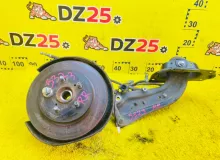 Ступица TOYOTA PRIUS 2016/Цвет 070 4230447060 ZVW55 2ZRFXE, задняя правая