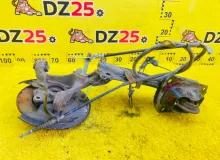 Ступица TOYOTA PRIUS 2016/Цвет 070 4230447060 ZVW55 2ZRFXE, задняя правая