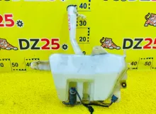 Бачок стеклоомывателя TOYOTA TUNDRA 1999/Цвет 056 853150C010 UCK40L/UCK41L/UCK30L/UCK31L/VCK40L/VCK30L/GSK30L 2UZFE, передний