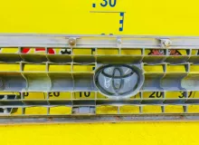 Решетка радиатора TOYOTA TUNDRA 1999/Цвет 056 531000C020 UCK40L/UCK41L/UCK30L/UCK31L/VCK40L/VCK30L/GSK30L 2UZFE, передняя