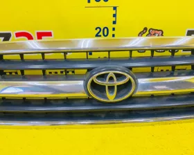 Решетка радиатора Toyota
