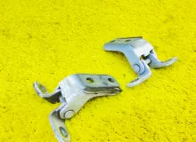 Петля дверная TOYOTA TUNDRA 1999/Цвет 056 687100C010 UCK40L/UCK41L/UCK30L/UCK31L/VCK40L/VCK30L/GSK30L 2UZFE, передняя правая