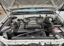 Петля дверная TOYOTA TUNDRA 1999/Цвет 056 687100C010 UCK40L/UCK41L/UCK30L/UCK31L/VCK40L/VCK30L/GSK30L 2UZFE, передняя правая