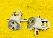 Петля дверная TOYOTA TUNDRA 1999/Цвет 056 687600C010 UCK40L/UCK41L/UCK30L/UCK31L/VCK40L/VCK30L/GSK30L 2UZFE, задняя левая