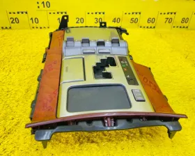 Консоль автомата Toyota