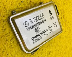 Камера переднего вида Mercedes-Benz