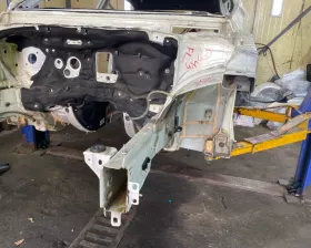 Лонжерон Mercedes-Benz