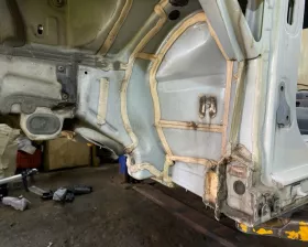 Лонжерон Mercedes-Benz