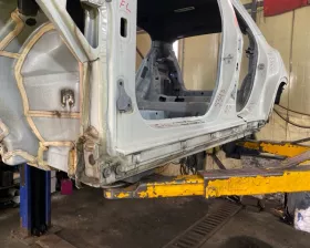 Порог кузова Mercedes-Benz