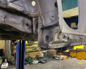 Порог кузова Mercedes-Benz