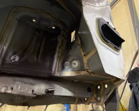 Крыло заднее Mercedes-Benz