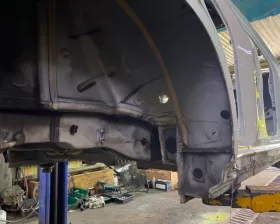 Крыло заднее Mercedes-Benz