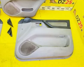 Обшивка дверей TOYOTA