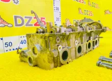 Головка блока цилиндров TOYOTA LAND CRUISER 2005/Цвет 202 1110159235 UZJ100W 2UZFE, передняя правая