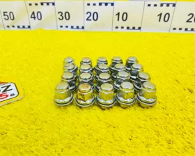 Гайка на колесо TOYOTA
