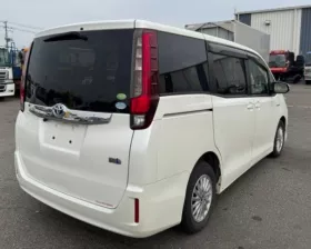 Гайка на колесо TOYOTA