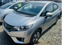 Радиатор основной HONDA FIT 2013/Цвет NH700M 190105R1901 GK6 L15B, передний