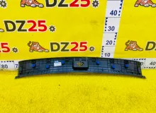Пластик замка багажника HYUNDAI IX35 2021/Цвет PWT 85770S6000 NU G4LD, задний