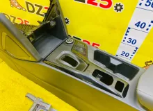 Бардачок между сиденьями HYUNDAI IX35 2021/Цвет PWT 93300S6AA0 NU G4LD, передний