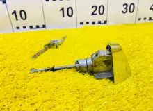 Замок двери HYUNDAI IX35 2021/Цвет PWT NU G4LD, передний левый