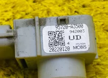 Датчик парктроника KIA RAY 2022/Цвет UD 95720A3500 TAM G3LA, задний
