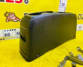 Бардачок между сиденьями Hyundai / KIA