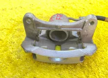 Суппорт KIA RAY 2022/Цвет UD 581301Y350 TAM G3LA, передний правый