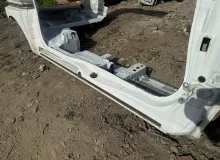 Порог кузова KIA RAY 2022/Цвет UD TAM G3LA, передний правый