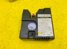 Компрессор подкачки колес TOYOTA WISH 2015/Цвет 070 4489052020 ZGE20W 2ZRFAE