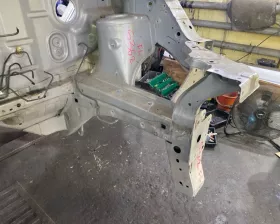 Лонжерон NISSAN