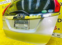 Дверь 5я HONDA FIT 2013/Цвет NH700M 68100T5AN00ZZ GK6 L15B, задняя