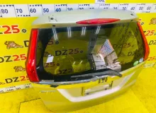 Дверь 5я HONDA FIT 2013/Цвет NH700M 68100T5AN00ZZ GK6 L15B, задняя