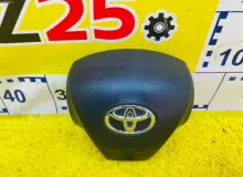Подушка безопасности водителя TOYOTA COROLLA С ЗАРЯДОМ|2012 4513012C40B0 ZRE151L 2ZRFAE, передняя