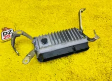 Блок управления двс TOYOTA WISH 2012/Цвет 202 8966168240 ZGE20W 2ZRFAE, передний