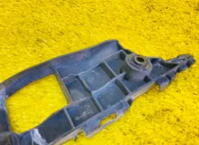 Крепление бампера TOYOTA WISH 2012/Цвет 202 5211568041 ZGE20W 2ZRFAE, переднее правое