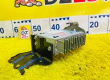 Усилитель магнитофона TOYOTA WISH 2012/Цвет 202 8628068020 ZGE25W 2ZRFAE, передний