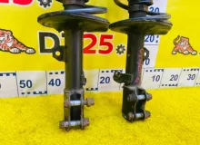 СТОЙКА ПАРА ЛЕВАЯ И ПРАВАЯ TOYOTA WISH 2012/Цвет 202 4851069635 ZGE25W 2ZRFAE, передняя