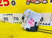 Замок двери TOYOTA PASSO 2016/Цвет XE3 69330B1031 M700A 1KRFE, задний правый