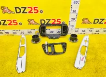 Консоль магнитофона TOYOTA PASSO 2016/Цвет XE3 55405B1310 M700A 1KRFE, передний