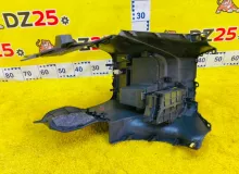 Бардачок TOYOTA WISH 2013/Цвет 202 5541068050 ZGE20W 2ZRFAE, передний