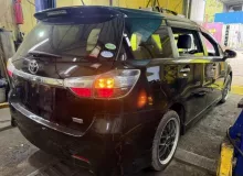 Бардачок TOYOTA WISH 2013/Цвет 202 5541068050 ZGE20W 2ZRFAE, передний