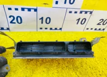 Блок управления двс TOYOTA WISH 2013/Цвет 202 8966168240 ZGE20W 2ZRFAE, передний