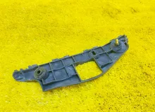 Крепление бампера TOYOTA WISH 2012/Цвет 070 5211568041 ZGE20W 2ZRFAE, переднее правое