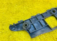 Крепление бампера TOYOTA WISH 2012/Цвет 070 5211568041 ZGE20W 2ZRFAE, переднее правое