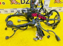 Коса двс TOYOTA ISIS 2012/Цвет 070 8212144722 ZGM10W 2ZRFAE, передняя