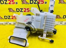 Печка салона TOYOTA ISIS 2012/Цвет 070 8705044400 ZGM10W 2ZRFAE, передняя