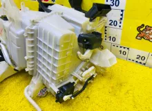 Печка салона TOYOTA ISIS 2012/Цвет 070 8705044400 ZGM10W 2ZRFAE, передняя